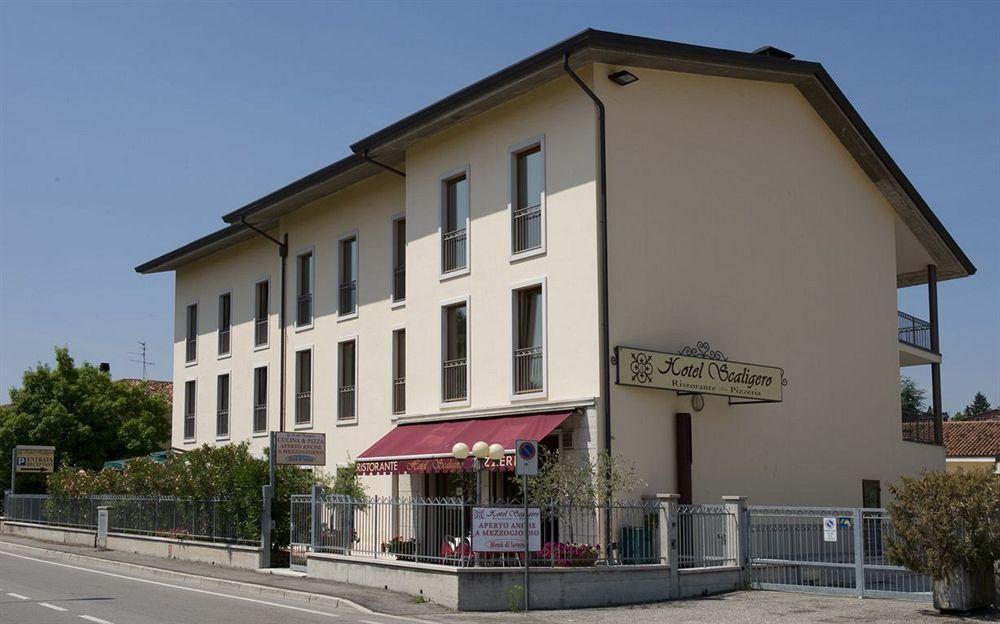 Hotel Scaligero Sommacampagna Exteriör bild